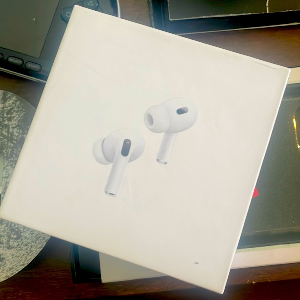 Air pods pro brand new never used